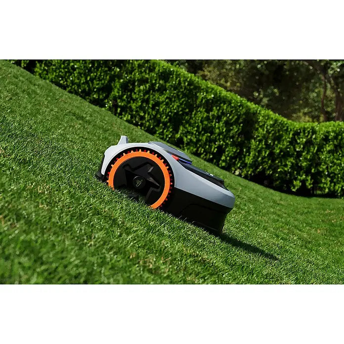 SEGWAY Navimow i206E AWD Robotic Lawn Mower