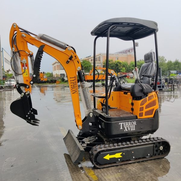 TYPHON TERROR XVIII mini excavator image 3