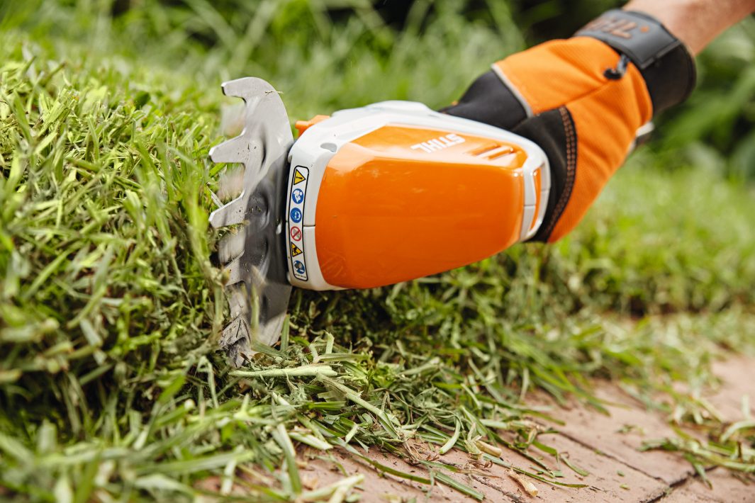 STIHL HSA 26 Cordless Shrub Shears