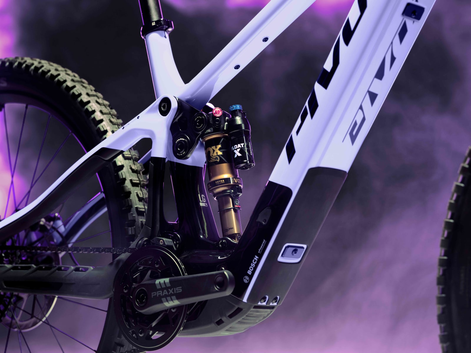 Pivot Shuttle SL AM premium component integration